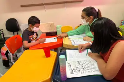 notícia: Mesmo em meio ao câncer, o direito de aprender resiste no Hospital Oncológico Infantil Octávio Lobo