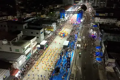 notícia: Carnaval em Belém lota a Aldeia Amazônica no primeiro dia do Grupo Especial