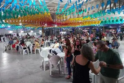 notícia:  Baile de Carnaval da FCP reúne famílias e celebra tradição em Belém