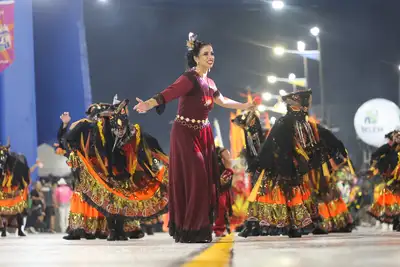notícia: Segunda noite de desfiles do Grupo Especial reúne fé, ancestralidade e história na Aldeia Amazônica