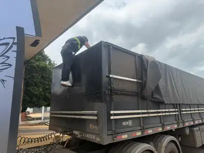 notícia: Sefa apreende gado, peças de máquinas e perfis de aço