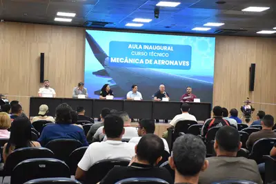 notícia: Aula inaugural marca início da segunda turma do Curso Técnico em Mecânica de Aeronaves no Pará