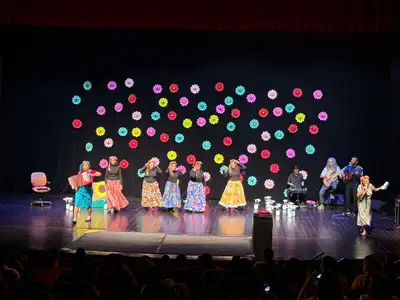 notícia: Biblioteca Pública Arthur Vianna ganha programação especial e gratuita de aniversário