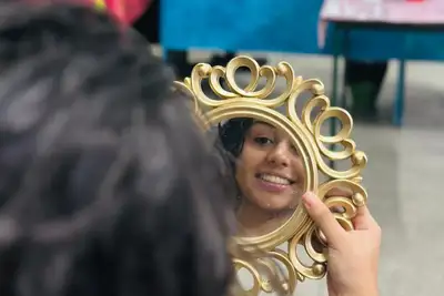 notícia: Escola Raymundo Martins Vianna, em Belém, tem projeto de leitura pelo Mês da Mulher