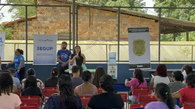 notícia: Mulheres de Cotijuba recebem ação social da Polícia Civil em parceria com outros órgãos