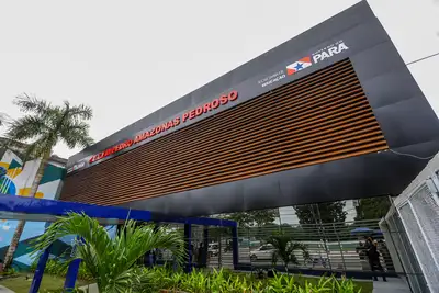 notícia: Governadora Hana Ghassan entrega, em Belém, a 180ª escola do Estado totalmente reconstruída e ampliada 