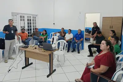 notícia: Adepará promove palestra sobre atualização legislativa e procedimentos para comercialização de produtos veterinários