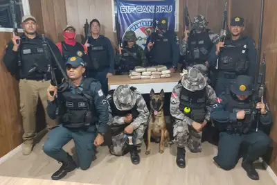 notícia: Fiscalização na malha fluvial do Baixo Amazonas apreende mais de 12kg de drogas  