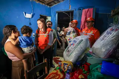 notícia: Governadora Hana Ghassan comanda em Ananindeua ação de assistência às famílias afetadas pelas chuvas