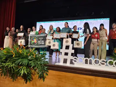 notícia: Cooperativa do Marajó atendida pela Emater é homenageada em Feira de Cooperativismo