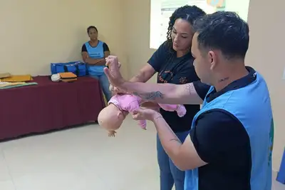 notícia: Hospital de Castelo dos Sonhos fortalece prevenção em saúde na escola com treinamento da Lei Lucas