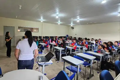 notícia: Segup capacita agentes e orienta alunos para a prevenção de crimes contra mulheres em Barcarena