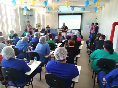 notícia: Hospital de Marabá encerra programação do Maio Amarelo com ações de conscientização