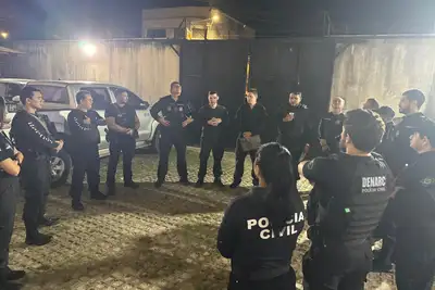 notícia: Nove pessoas são presas pela Polícia Civil em operação de combate às drogas
