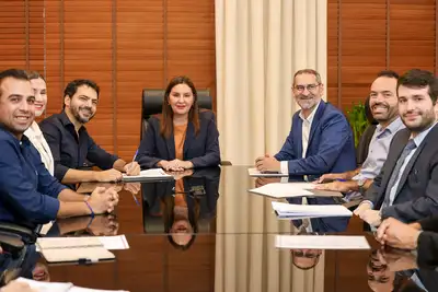 notícia: Governadora Hana Ghassan assina convênios para equipar hospitais de Irituia e de São Miguel do Guamá