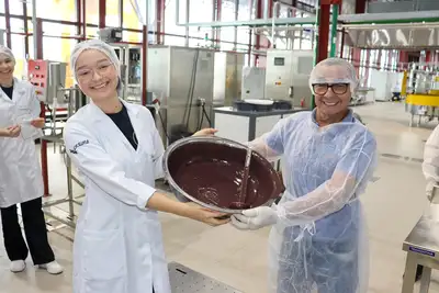 notícia: Parque de Bioeconomia fortalece cooperativas e agrega valor a frutos da Amazônia