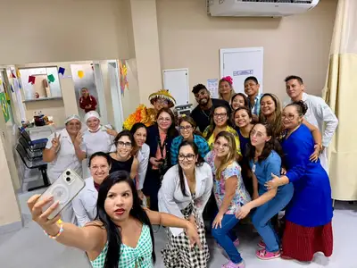 notícia: Arraiá do Afeto leva alegria e acolhimento aos pacientes da UAI 2 do Hospital Ophir Loyola