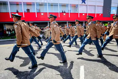 notícia: Governo do Estado celebra 170 anos do Corpo de Bombeiros Militar do Pará e homenageia nova geração de oficiais