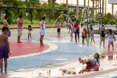 notícia: Colônia de Férias Pública 2026 começa com mais de 1,6 mil participantes no Parque da Cidade