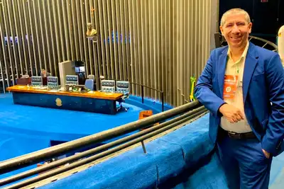 notícia: Professor do Pará vence concurso da Câmara dos Deputados