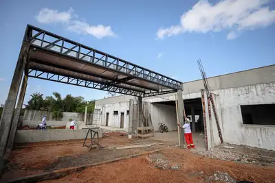 notícia: Governo do Pará avança com obras de creche de Primavera