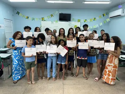 notícia: Oficina "Tem Leitura no Quilombo" encerra atividades com certificação de crianças e adolescentes em Mosqueiro