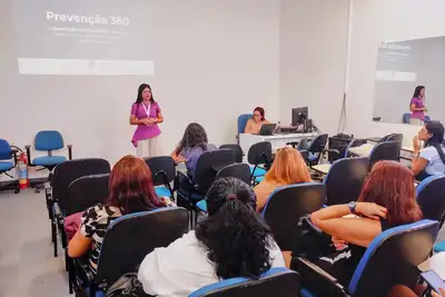 notícia: Seju capacita profissionais para prevenção às drogas e ao tráfico de pessoas no Aeroporto de Belém