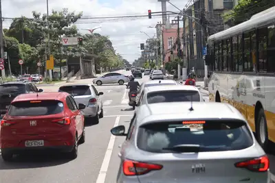 notícia: Proprietários de veículos com final de placas 79 a 99 têm descontos no IPVA até dia 17 de agosto