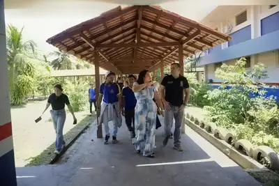 notícia: Governo do Pará acompanha obras da Escola Palmira Gabriel, em Barcarena