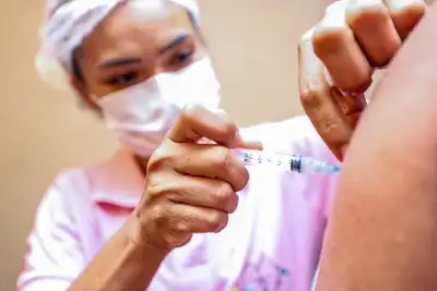 notícia: Campanha contra HPV quer alcançar jovens de 15 a 19 anos ainda não vacinados