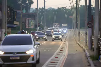 notícia: Desvios temporários alteram acessos na avenida João Paulo II e pedem atenção dos motoristas