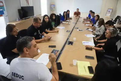 notícia: Jovem Dirigente incentiva estudantes a participarem da construção de soluções para as escolas