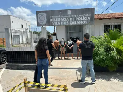 notícia: Polícia Civil prende em flagrante suspeitos por furtos a lojas na Vila dos Cabanos, em Barcarena