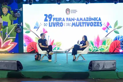 notícia: Escritor Jeferson Tenório e professora Lília Melo conversam sobre literatura e educação na Feira do Livro