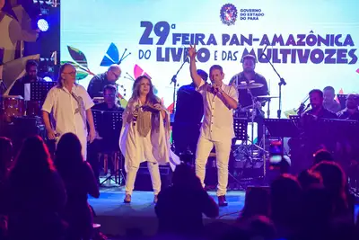 notícia: Música e público celebram cultura paraense na 29ª Feira Pan-Amazônica do Livro