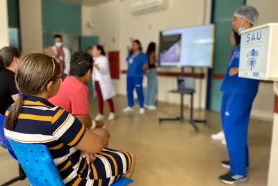 notícia: Hospital Metropolitano amplia debate sobre saúde mental com pacientes e acompanhantes