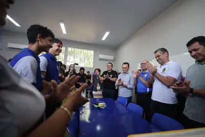 notícia: Governo do Pará entrega em Santarém a 194ª escola construída no Estado