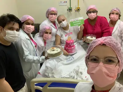 notícia: Paciente do Ophir Loyola celebra a vida após transplante e superação de linfoma