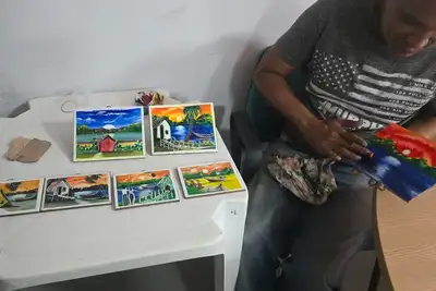 notícia: Centro de saúde mental vinculado ao Estado realiza feira artesanal e debates de valorização da vida