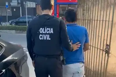 notícia: Homem é preso em flagrante com arma e munições em Capanema