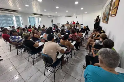 notícia: Famílias atingidas por forte chuva em Santarém recebem benefício eventual