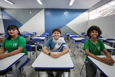 galeria: Entrega da Escola Maria Encarnação