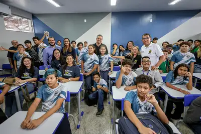 notícia: Governo do Estado entregou 18 novas escolas em Ananindeua