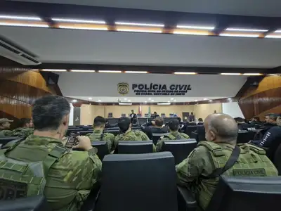 notícia: Polícia Civil prende 15 investigados por envolvimento no homicídio de comerciante em Ananindeua