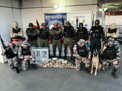 notícia: Base Candiru apreende 34 quilos de drogas escondidos em aparelhos de ar-condicionado em Óbidos