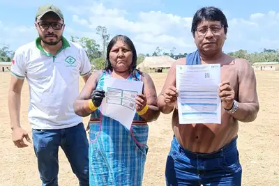 notícia: Emater entrega Cadastros da Agricultura Familiar para indígenas Xikrin em Anapu