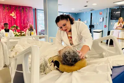 notícia: Hospital Ophir Loyola leva tradição do Círio aos pacientes em cuidados paliativos