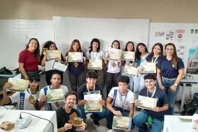 notícia: Escola Estadual Santa Tereza D'Ávila, em Marituba, conquista 55 premiações científicas nacionais e internacionais